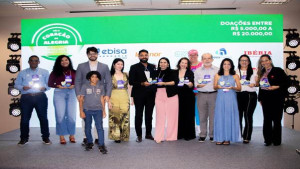 Sabin recebe selo e troféu 'Coração de Alegria' do Martagão Gesteira