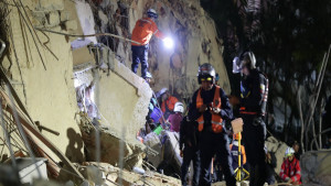 Número de mortos por terremotos na Venezuela sobe para 164; buscas por sobreviventes continuam