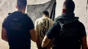 Homem preso por importunação sexual em academia tentou escapar por matagal e atacar policiais